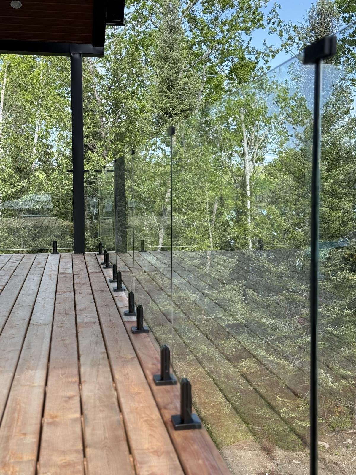 Glass railing